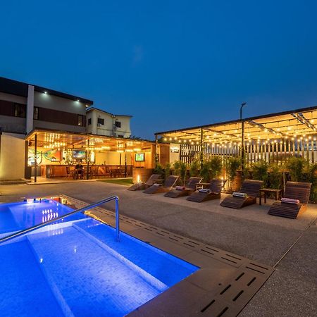 Eden Gardens Hotel อักกรา ภายนอก รูปภาพ