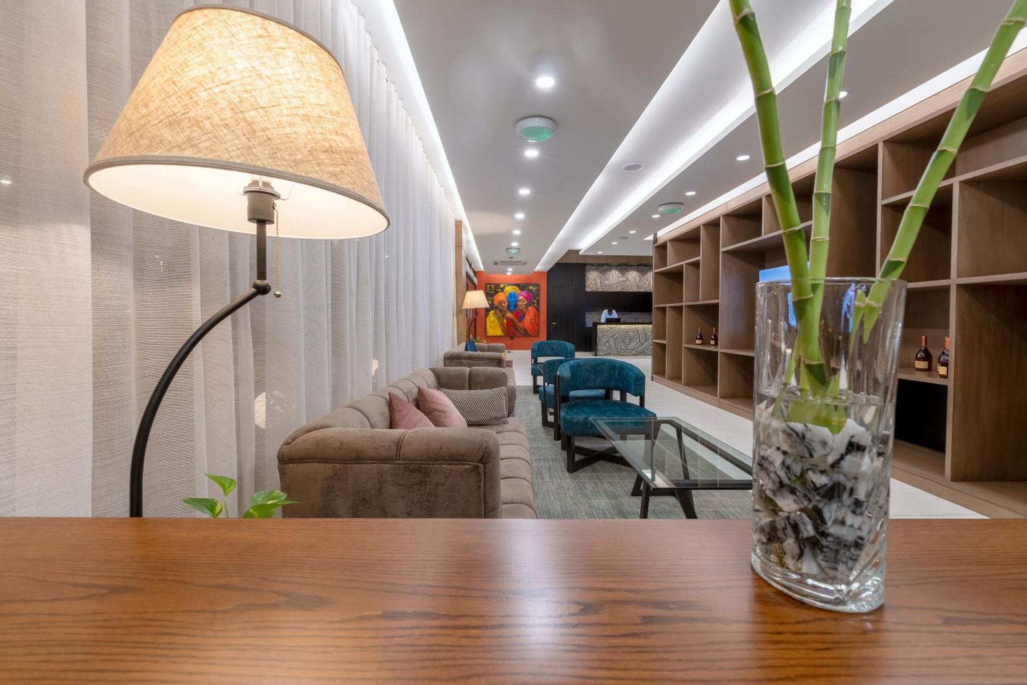 Eden Gardens Hotel อักกรา ภายนอก รูปภาพ